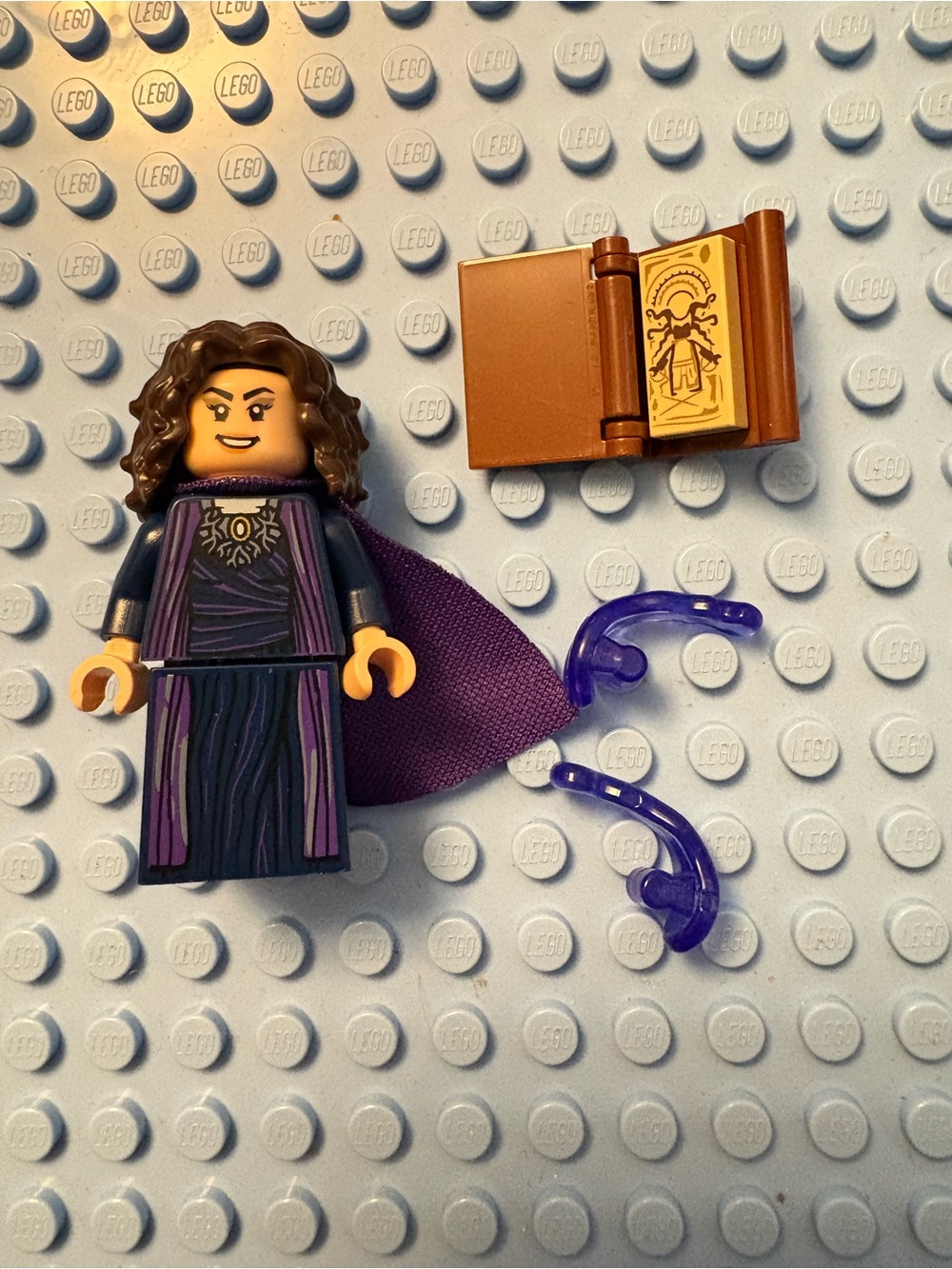 LEGO Agatha Harkness Marvel Series 2 Minifigure
